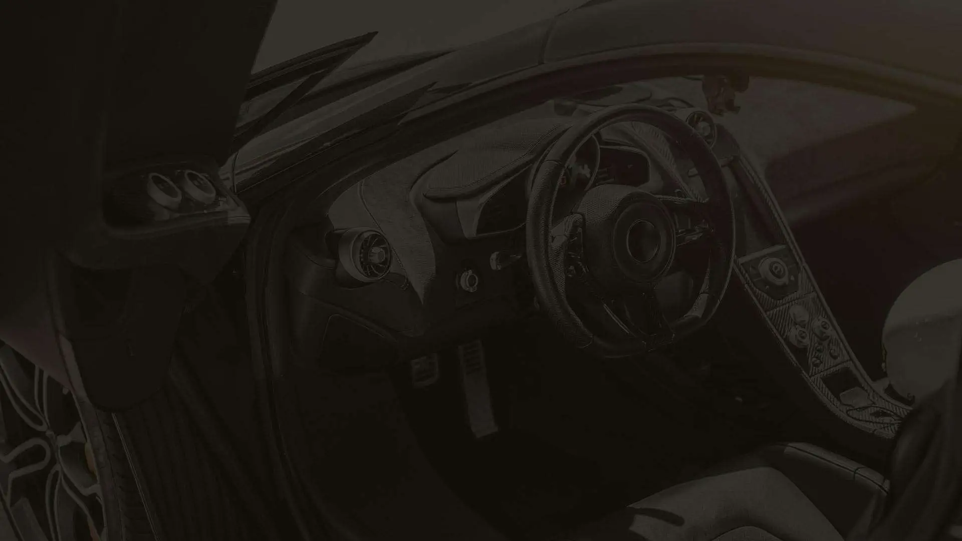 Rastreamento Veicular (11) 96811-9999 Rastreador Bloqueador Localizador em Tempo Real Para Todos Os Veículos Carro Moto Caminhão Ônibus Frota